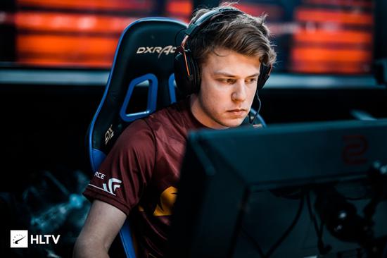 LPL赛事官网更新BLG大名单：前RNG打野Wei赫然在列！