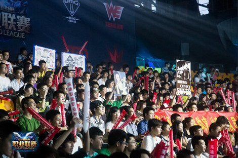 TES赛后群访：说要玩蛇女是逗逗弹幕，不会有人当真了吧